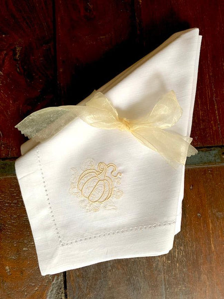 Pumpkin Swirl Cloth Napkins - Set of 4 napkins - White Tulip Embroidery