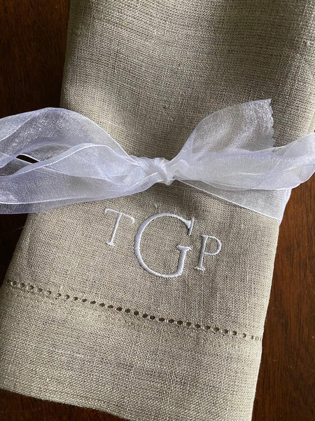 Simple and Modern Three Monogram Monogrammed Cloth Dinner Napkins - Set of 4 napkins - White Tulip Embroidery