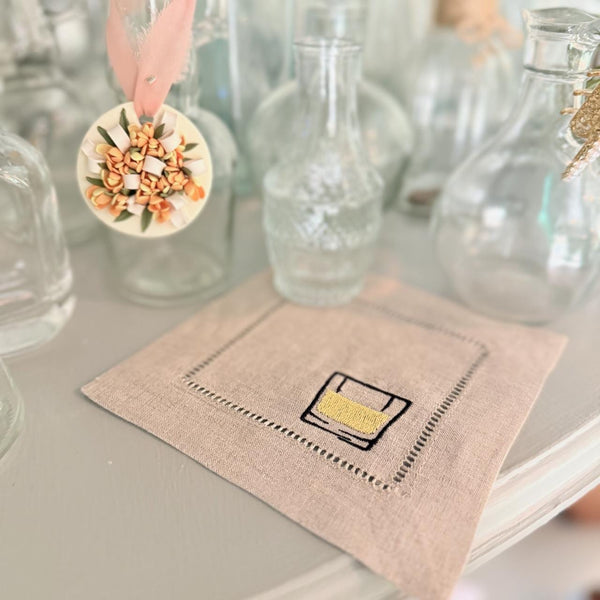 Whiskey Embroidered Cloth Cocktail Napkins Set of 4, Low Ball Whiskey Glass Linen cocktail napkins, Bourbon gift - White Tulip Embroidery