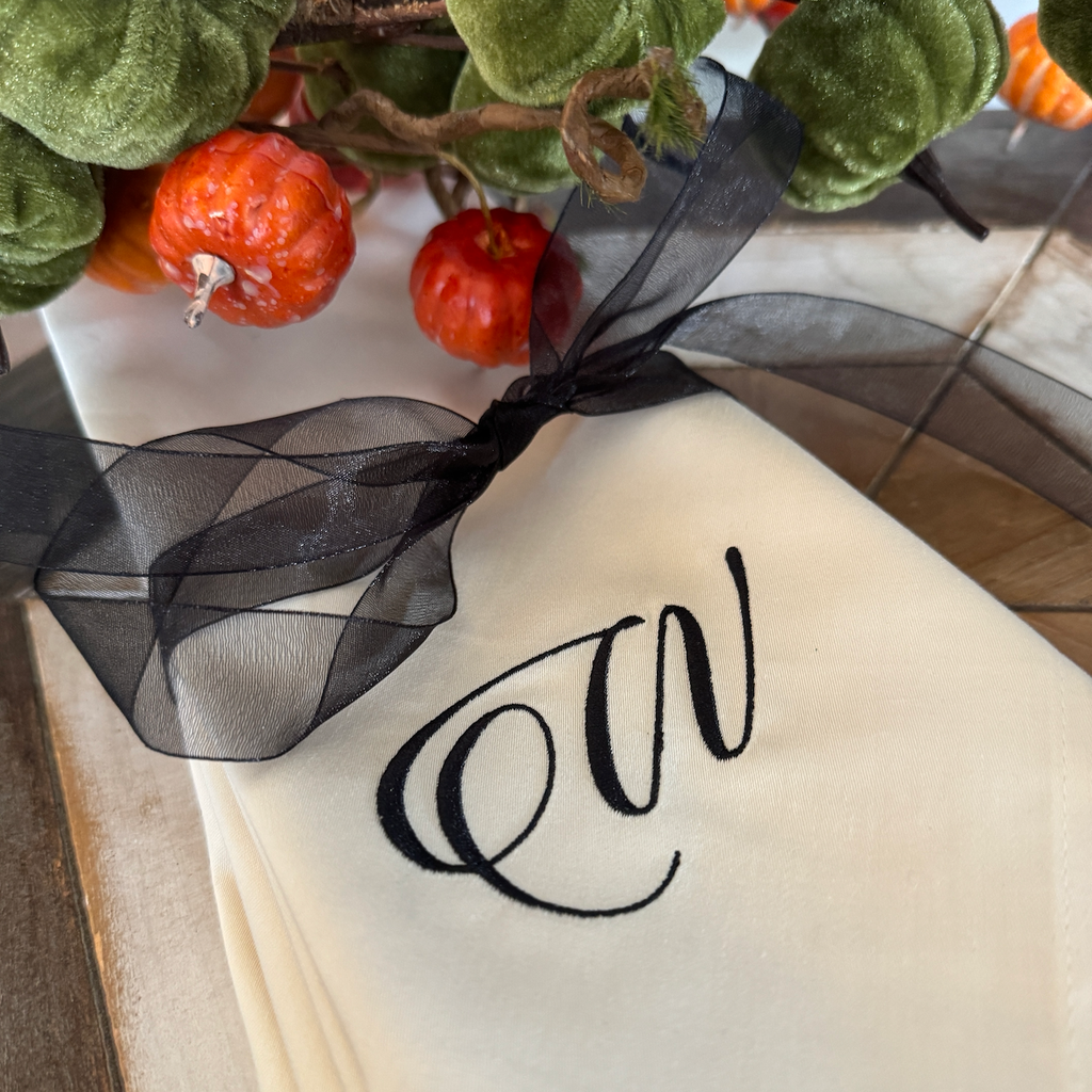 Jane Monogrammed Cloth Dinner Napkins - Set of 4 napkins - White Tulip Embroidery