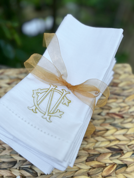 Antique Chic Monogrammed Cloth Dinner Napkins - Set of 4 napkins - White Tulip Embroidery