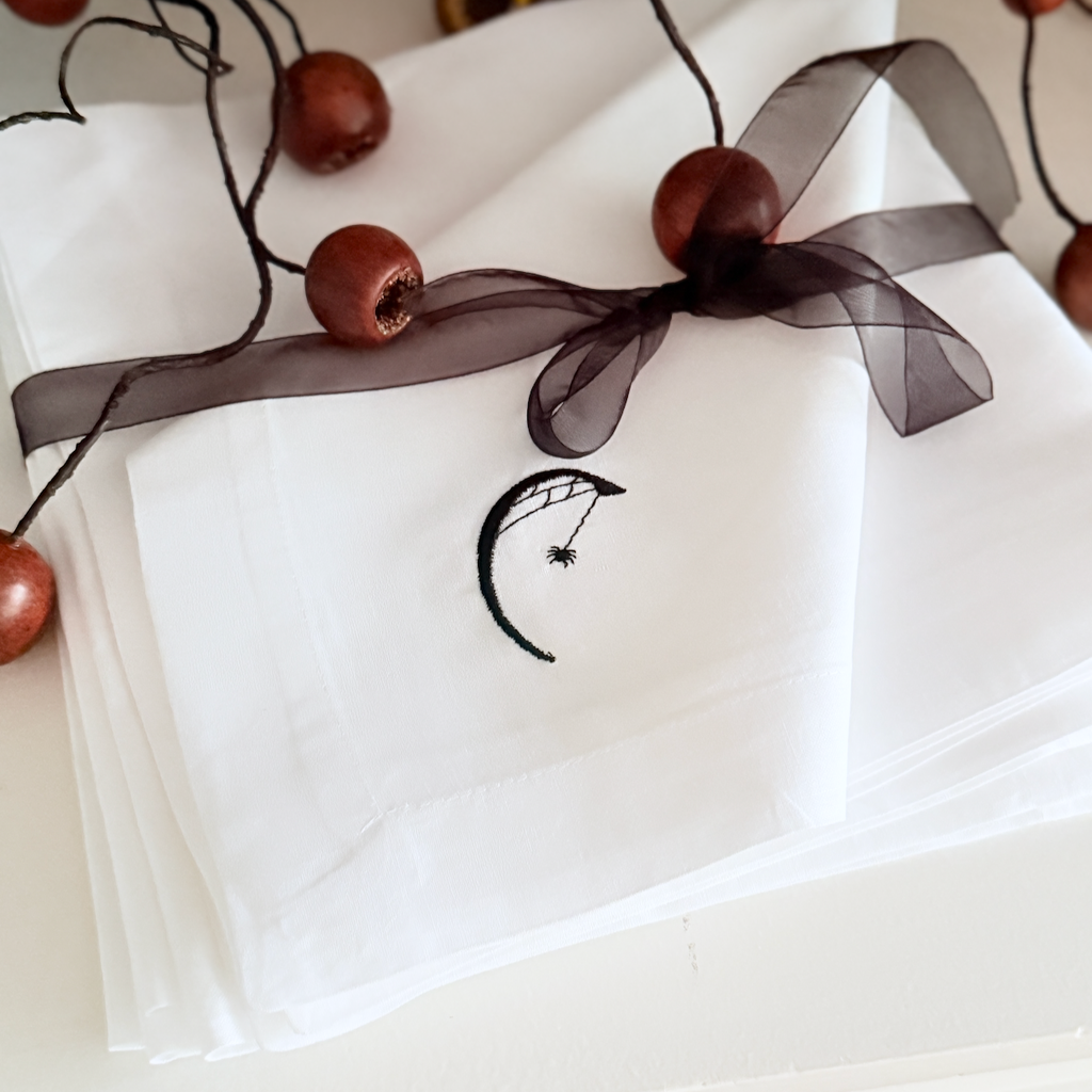 Monogrammed Spider Web Cloth Napkins-Set of 4 Halloween napkins - White Tulip Embroidery