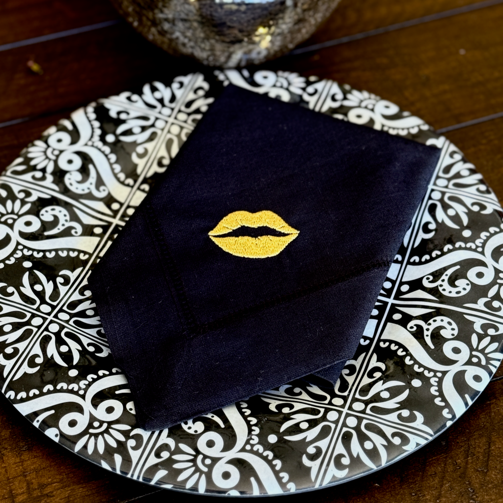 Lips Kiss Valentine's Day Cloth Napkins, Set of 4, Lipstick Napkins - White Tulip Embroidery