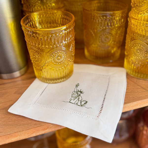 Statue of Liberty Linen Cocktail Napkins, Set of 4, July 4th Cocktail Napkins - White Tulip Embroidery