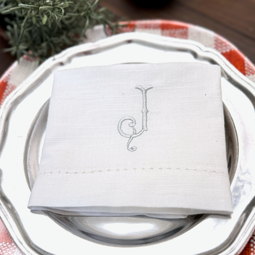 Southern Monogrammed Cloth Dinner Napkins - Set of 4 napkins - White Tulip Embroidery