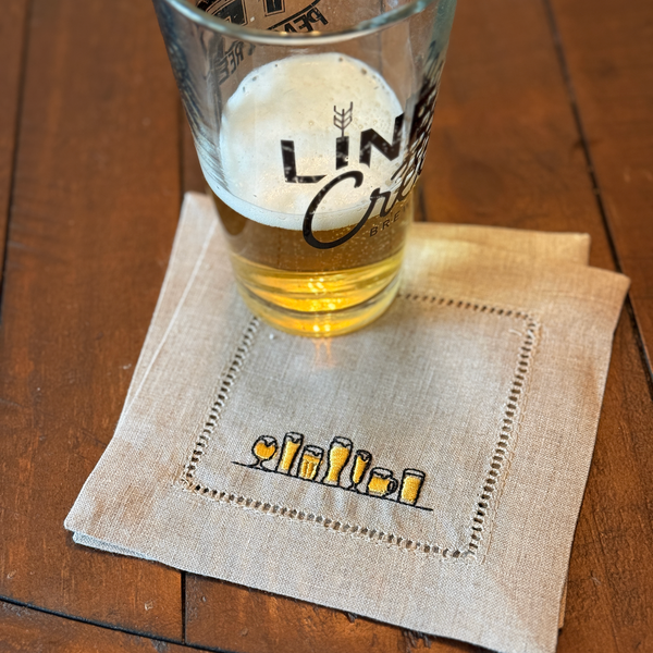 Beer Glasses Embroidered Cloth Cocktail Napkins, Set of 4, Beer Linen cocktail napkins, Beer gift, Dad gift - White Tulip Embroidery