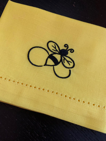 Bee Yellow Cloth Napkins - Set of 4 yellow napkins - White Tulip Embroidery