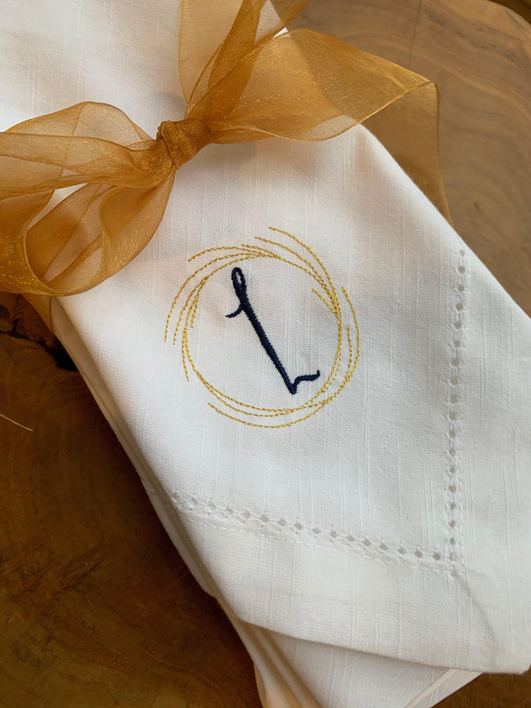 Branch Monogrammed Cloth Dinner Napkins - Set of 4 napkins - White Tulip Embroidery