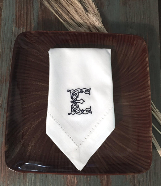 Celtic Monogrammed Cloth Napkins - Set of 4 napkins - White Tulip Embroidery
