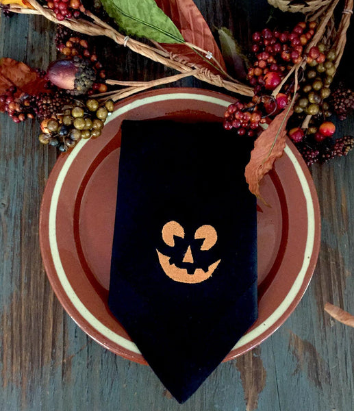 Jack O' Lantern Pumpkin Halloween Cloth Napkins - Set of 4 napkins - White Tulip Embroidery
