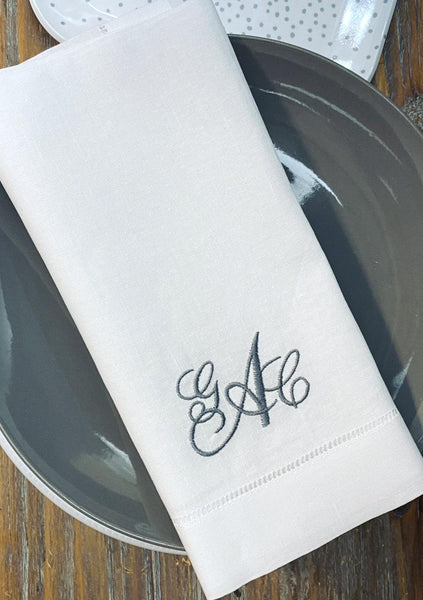 Lulu Monogrammed Embroidered Cloth Napkins - White Tulip Embroidery