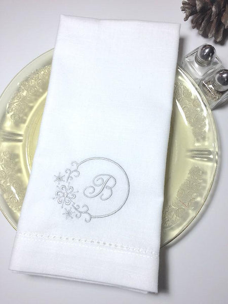 Monogrammed Snowflake Cloth Napkins-Set of 4 napkins - White Tulip Embroidery