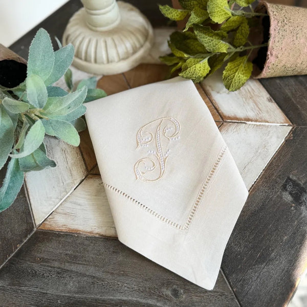 Delicate Monogrammed Cloth Dinner Napkins - Set of 4 napkins - White Tulip Embroidery