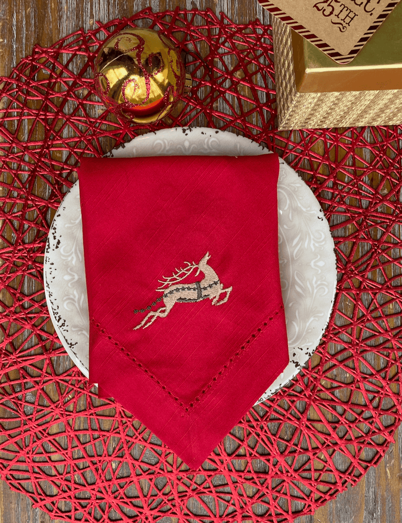 Reindeer Christmas Embroidered Cloth Napkins - Set of 4 napkins - White Tulip Embroidery