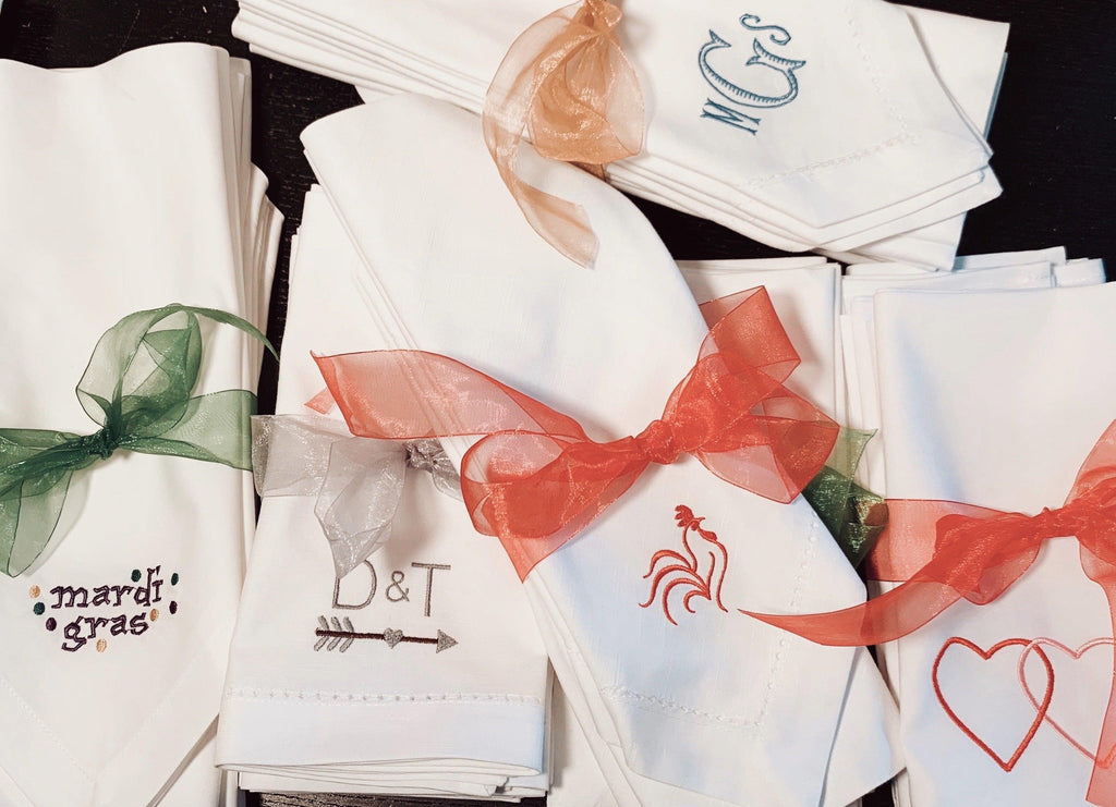 Rooster Embroidered Cloth Dinner Napkins - Set of 4 napkins - White Tulip Embroidery