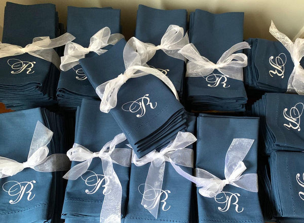 Set of 25 Large Order Monogrammed Wedding Napkins, Embroidered Dinner Napkins - White Tulip Embroidery