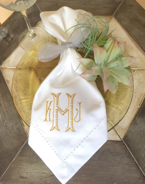 Set of 4 Baroque Monogrammed Wedding Napkins, Embroidered Dinner Napkins - White Tulip Embroidery