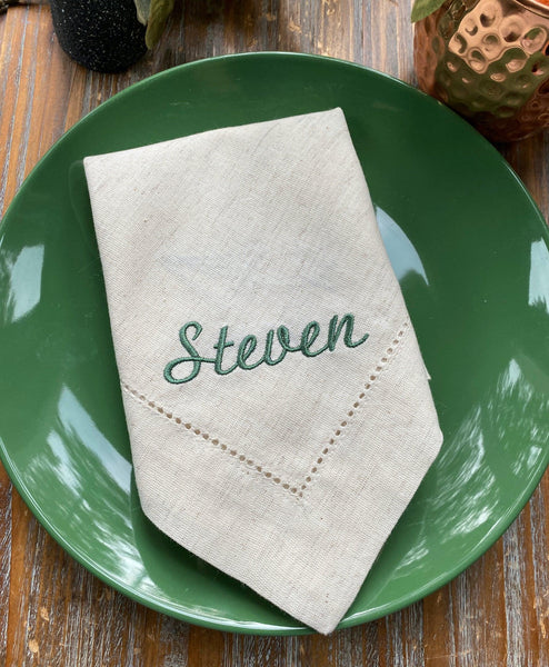 Set of 4 Embroidered Name Napkins, Steven Names Cloth napkins - White Tulip Embroidery