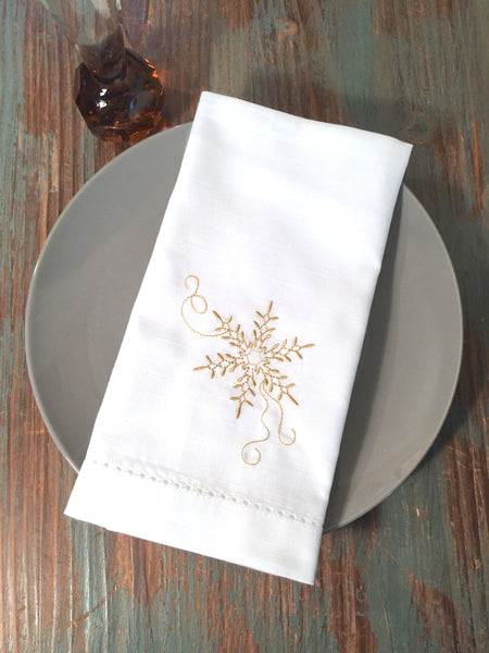 Snowflake Cloth Napkins - Set of 4 napkins - White Tulip Embroidery