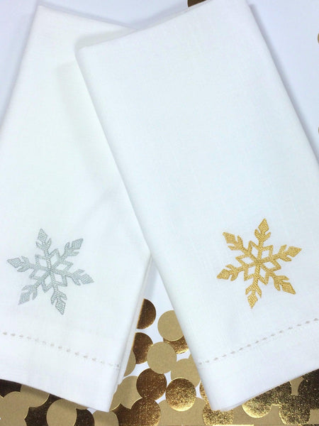 Snowflake Cloth Napkins - Set of 4 napkins - White Tulip Embroidery