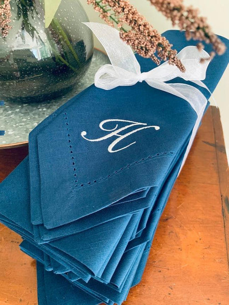 Sophia Monogrammed Embroidered Cloth Napkins - White Tulip Embroidery