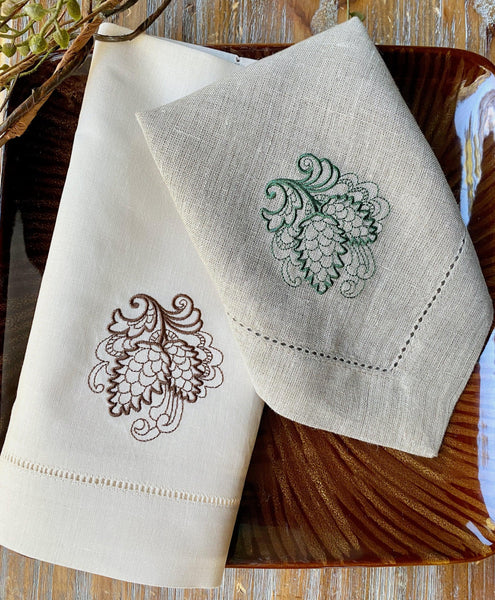 Swirl Pine Cone Christmas Cloth Napkins - Set of 4 napkins - White Tulip Embroidery