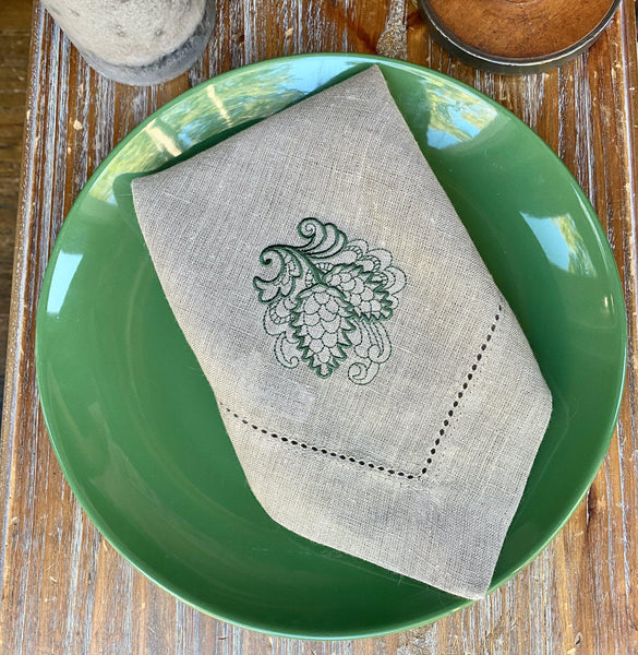 Swirl Pine Cone Christmas Cloth Napkins - Set of 4 napkins - White Tulip Embroidery