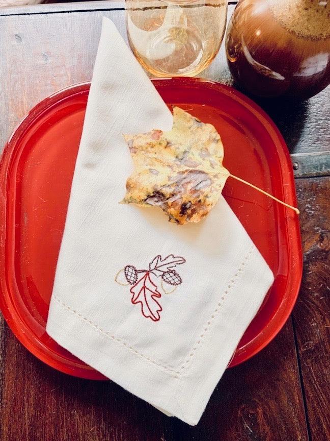 Thanksgiving Acorn Cloth Napkins - Set of 4 napkins - White Tulip Embroidery