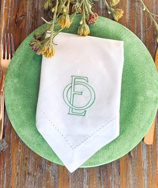 Two Initial interlinking Monogrammed Cloth Napkins - Set of 4 Duogram Napkins - White Tulip Embroidery