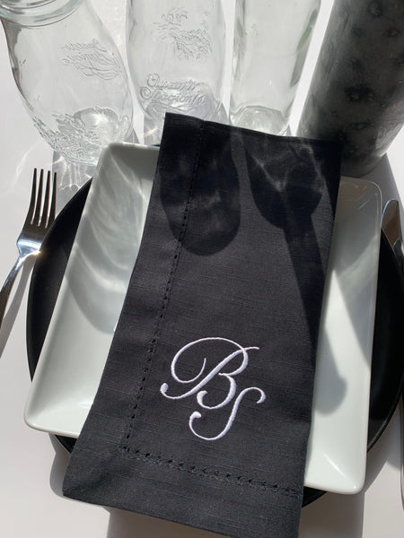 Two Initial Sophia Monogrammed Cloth Napkins - Set of 4 Duogram Napkins - White Tulip Embroidery