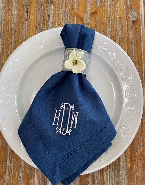 Venice Monogrammed Cloth Dinner Napkins - Set of 4 napkins - White Tulip Embroidery