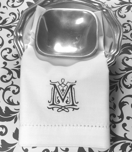 Victoria Monogrammed Embroidered Cloth Dinner Napkins - Set of 4 napkins - White Tulip Embroidery