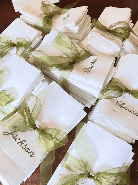 Set of 100 Personalized Wedding Party Monogrammed Name Napkins, Bulk names  napkins