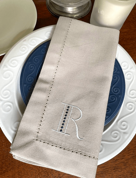 Art Deco Monogrammed Cloth Napkins - Set of 4 napkins - White Tulip Embroidery