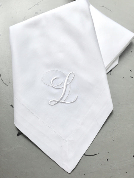 https://whitetulipembroidery.com/cdn/shop/products/bliss-monogrammed-cloth-dinner-napkins-set-of-4-napkins-white-tulip-embroidery-13_grande.jpg?v=1692725934