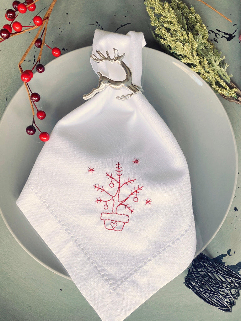 Christmas Tree Embroidered Cloth Napkins - Set of 4 napkins - White Tulip Embroidery