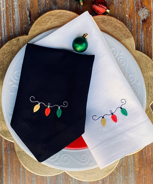 Embroidered Linen Dinner Napkins, Christmas Ornaments Napkins. Christmas  Napkins, Holiday Napkins, Cloth Napkins, Set of Napkins 