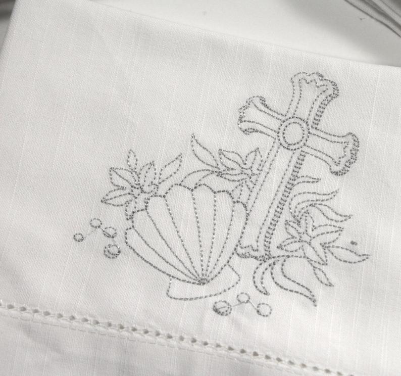 Custom Communion Cloths, Bread Plate Napkins, Corporal Fold - White Tulip Embroidery