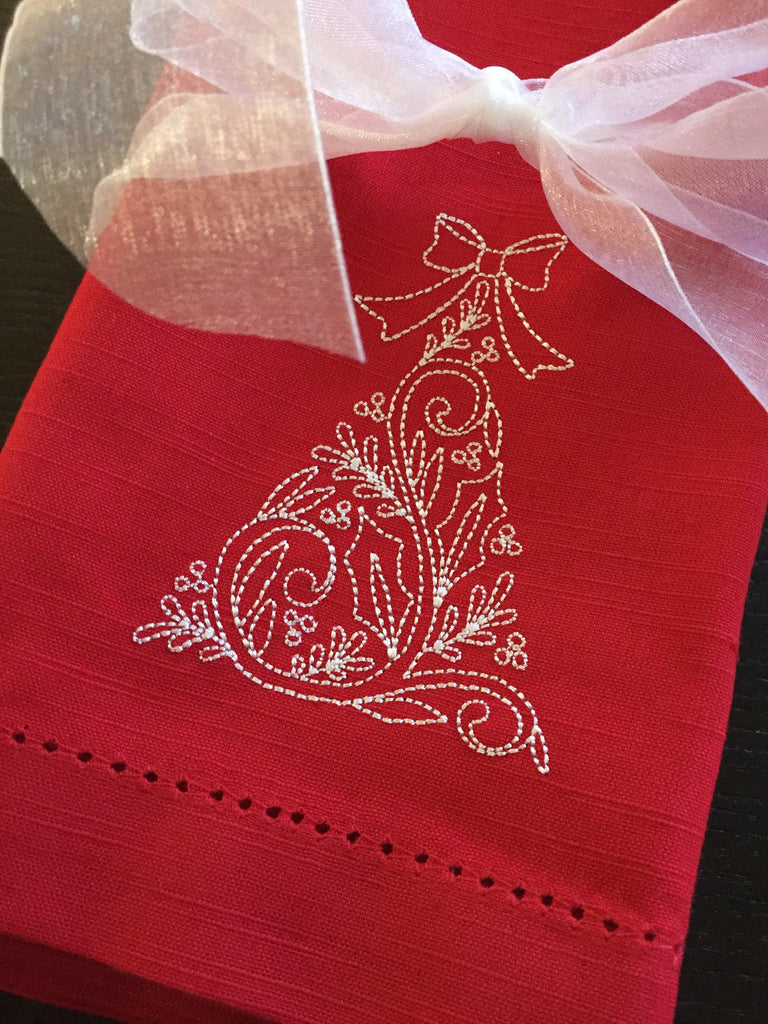 Elegant Christmas Tree Embroidered Cloth Napkins - Set of 4 napkins - White Tulip Embroidery