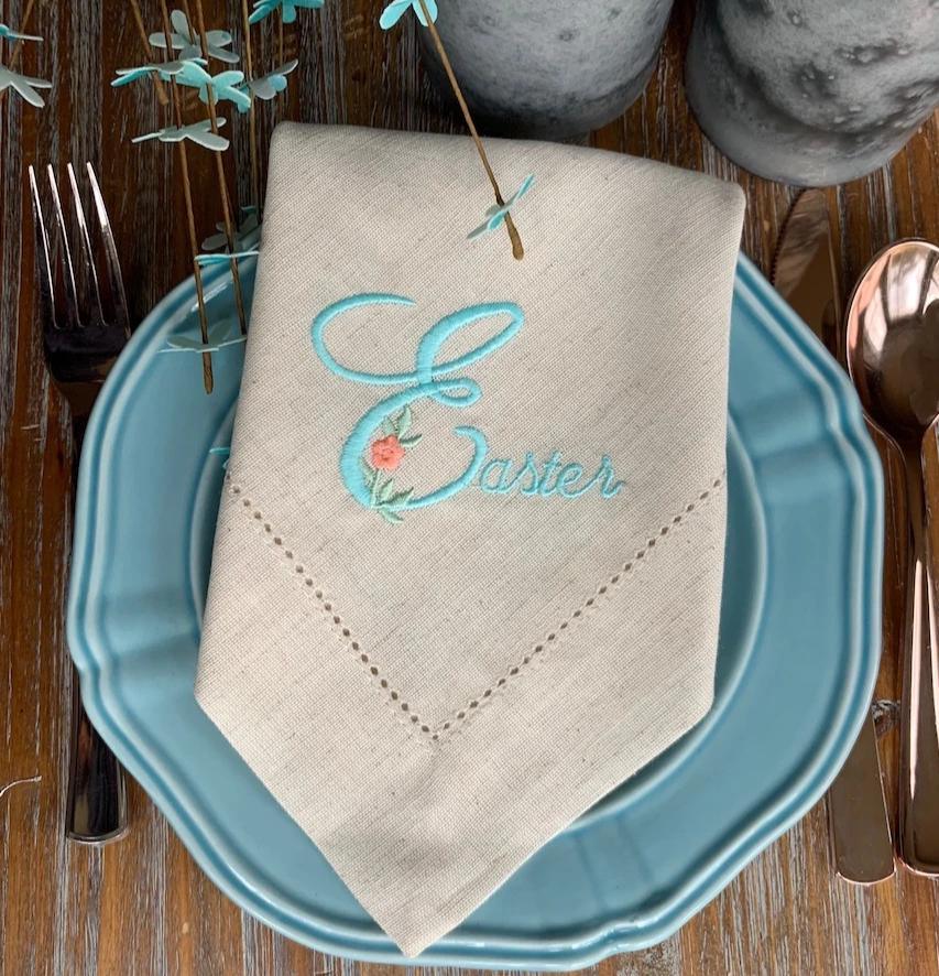 https://whitetulipembroidery.com/cdn/shop/products/elegant-easter-floral-embroidered-cloth-napkins-set-of-4-napkins-white-tulip-embroidery-1.jpg?v=1676305826