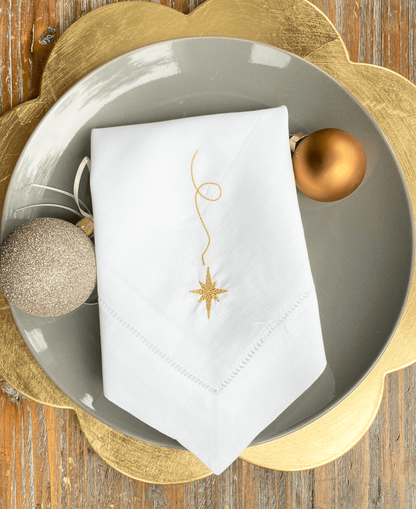 Falling Star Cloth Christmas Napkins - Set of 4 napkins - White Tulip Embroidery