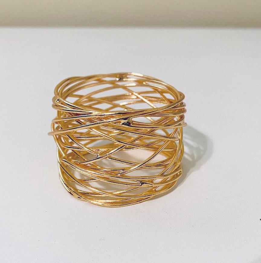 Gold Napkin Rings, Set of 6, Wire gold napkins rings - White Tulip Embroidery