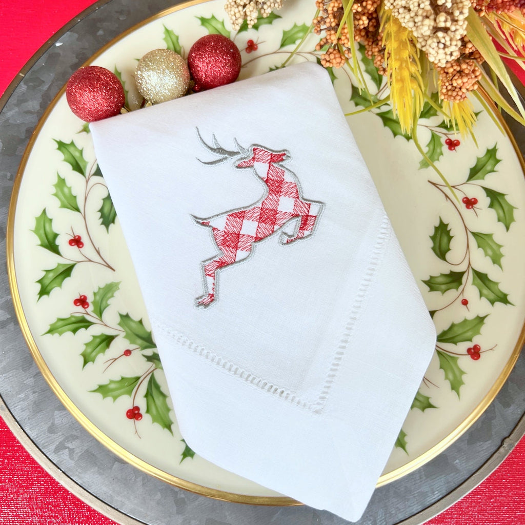 Plaid Reindeer Napkins, Set of 4, Christmas cloth napkins, Plaid napkins, Reindeer embroidered napkins - White Tulip Embroidery