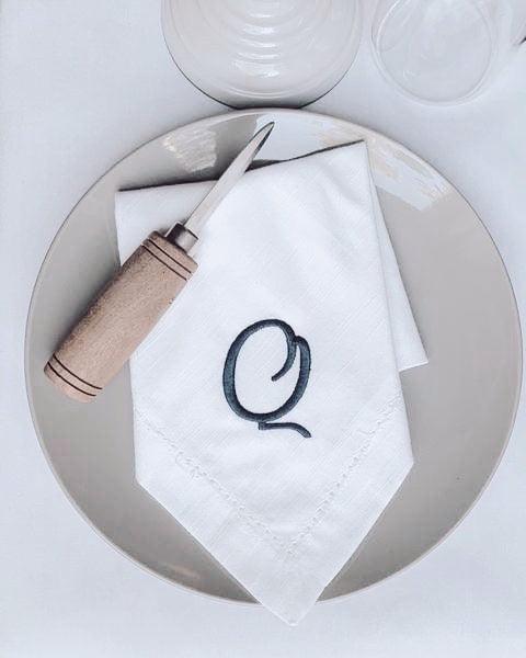 Leah Monogrammed Embroidered Cloth Napkins - White Tulip Embroidery