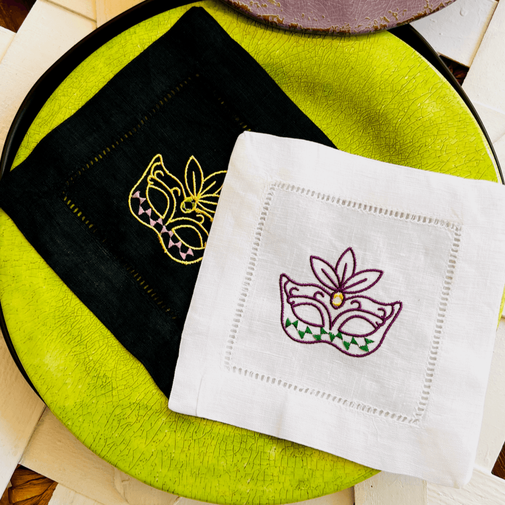 Fleur De Lis Mardi Gras Cloth Napkins - Set of 4 napkins – White Tulip  Embroidery