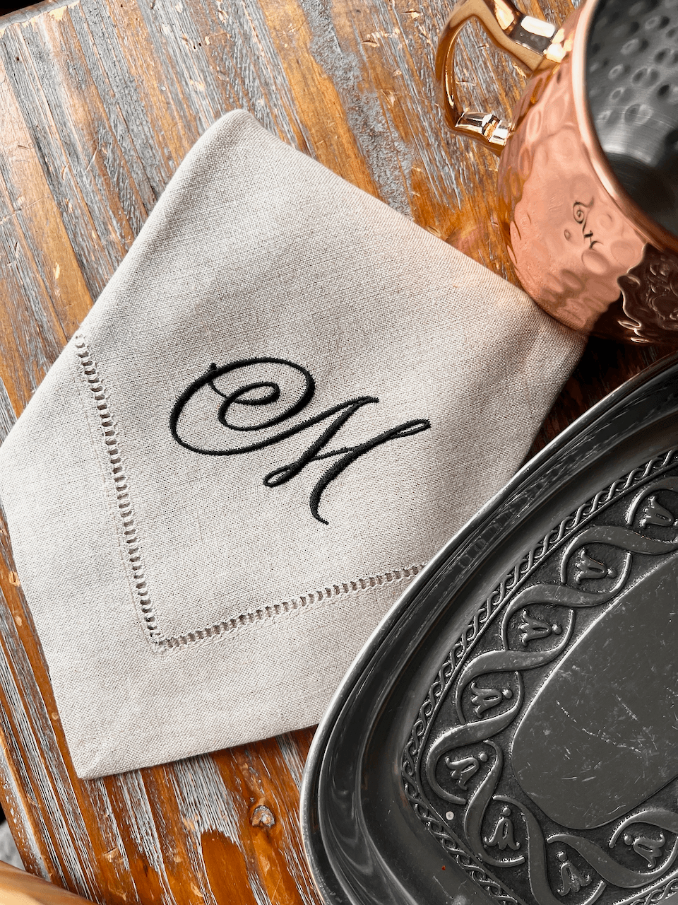 Scallop Monogrammed Cloth Dinner Napkins - Set of 4 napkins – White Tulip  Embroidery