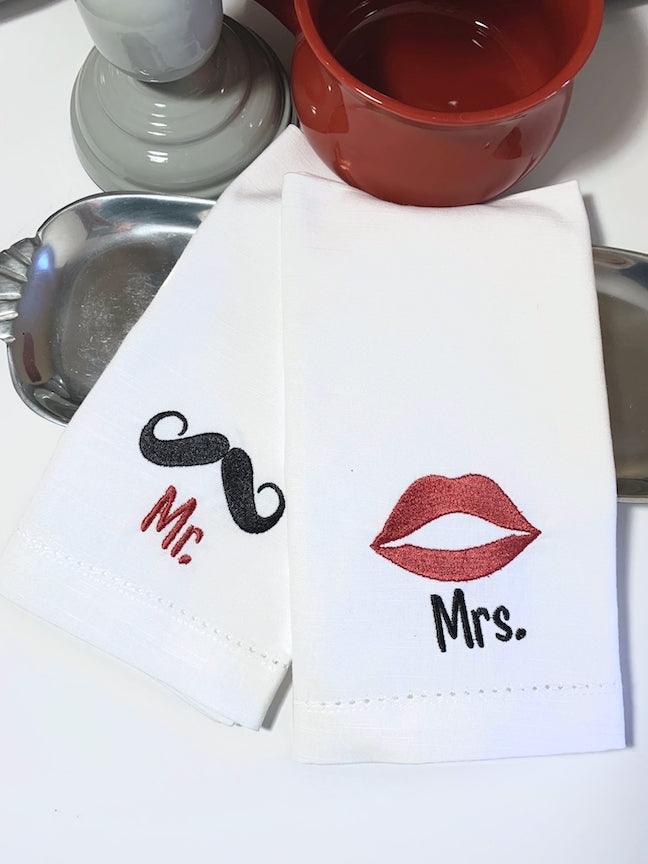 Mr. and Mrs. Wedding Cloth Napkins-Set of 2 napkins - White Tulip Embroidery