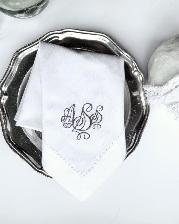 Olivia Monogrammed Embroidered Cloth Napkins - White Tulip Embroidery