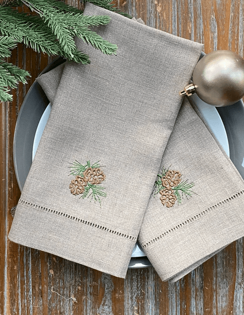 Pine Cone Christmas Cloth Napkins - Set of 4 napkins - White Tulip Embroidery