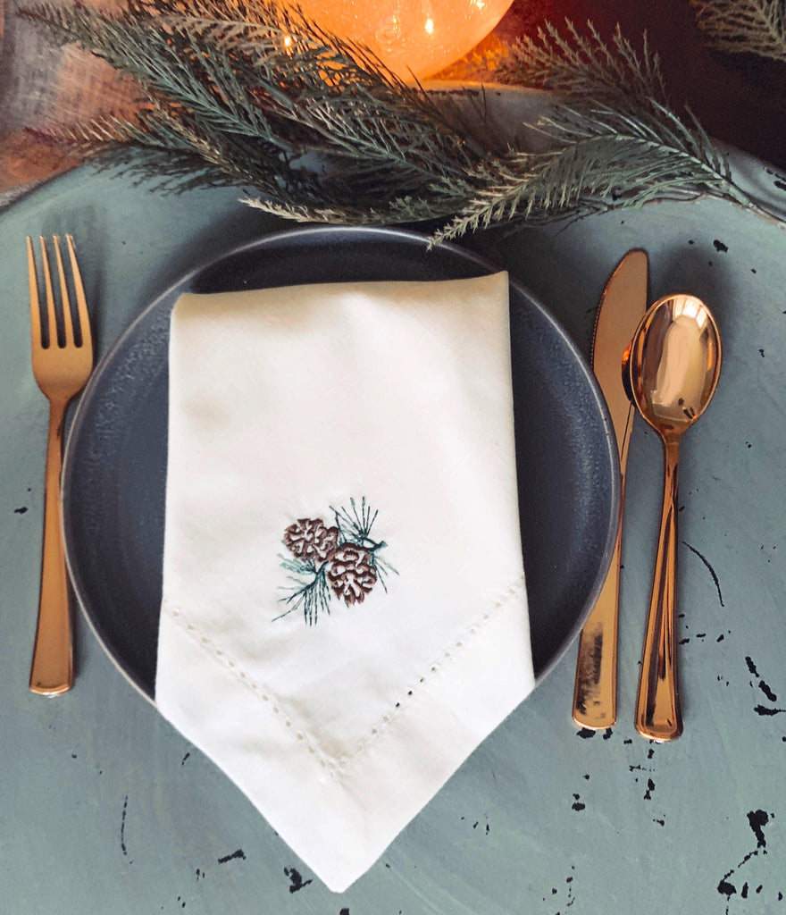 Pine Cone Christmas Cloth Napkins - Set of 4 napkins - White Tulip Embroidery